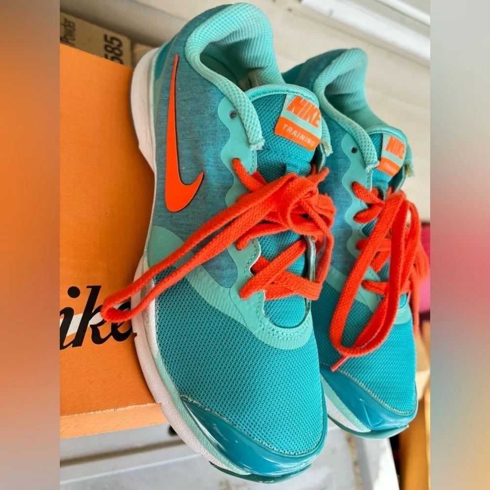 Nike women’s Running Sneakers